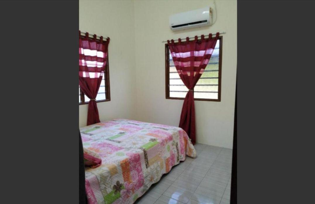 Homestay Ibu Pekan Buitenkant foto