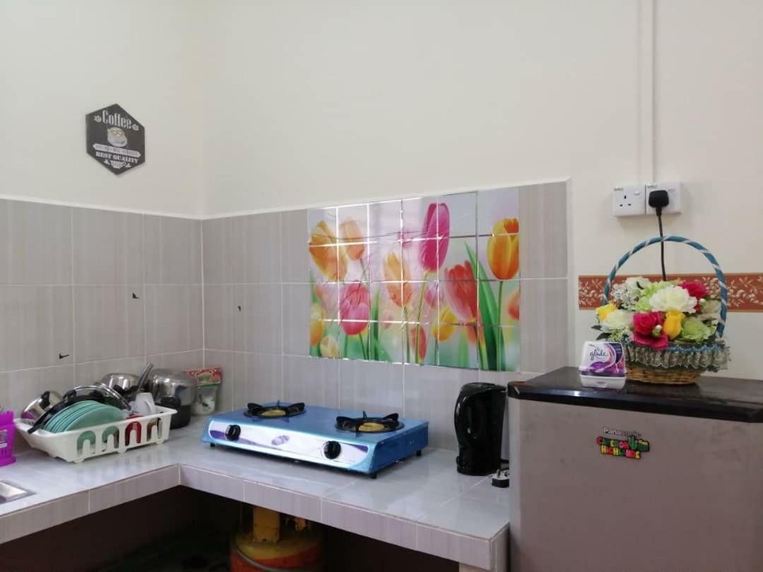 Homestay Ibu Pekan Buitenkant foto